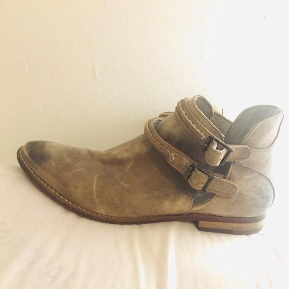 Free People distressed boots - Picture 4 of 6